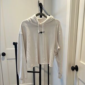 Hollister Women's white cropped Hoodie